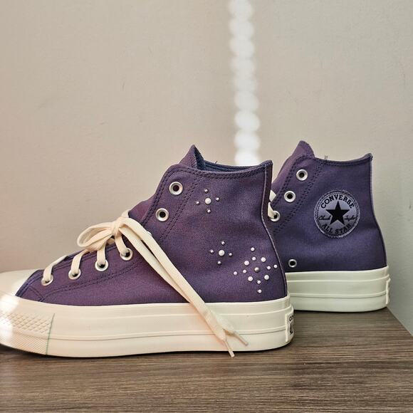 Converse Women's CTAS Lift Platform Pearls & Studs Size 8.5 Purple A12512C NWT - Picture 1 of 8